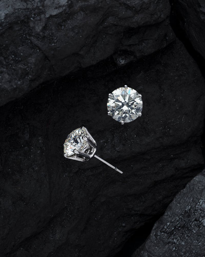 Lab-grown diamond stud earrings by Railys Bespoke